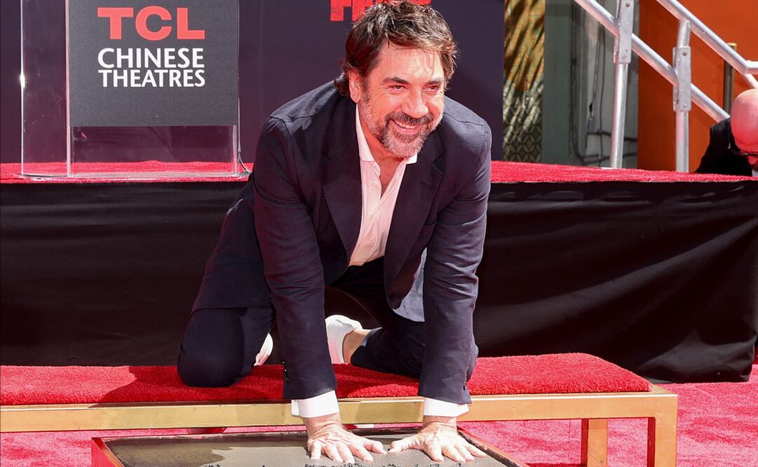 El actor español Javier Bardem posa durante la ceremonia de la huella de sus manos y pies en el Teatro Chino TCL de Hollywood, California.
Foto de VALERIE MACON / AFP.
