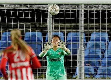 Ceci Santiago debuta en la nueva temporada con el PSV Femenil