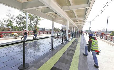 Con avance del 97%, Sheinbaum prevé que trolebús elevado esté listo en un mes 