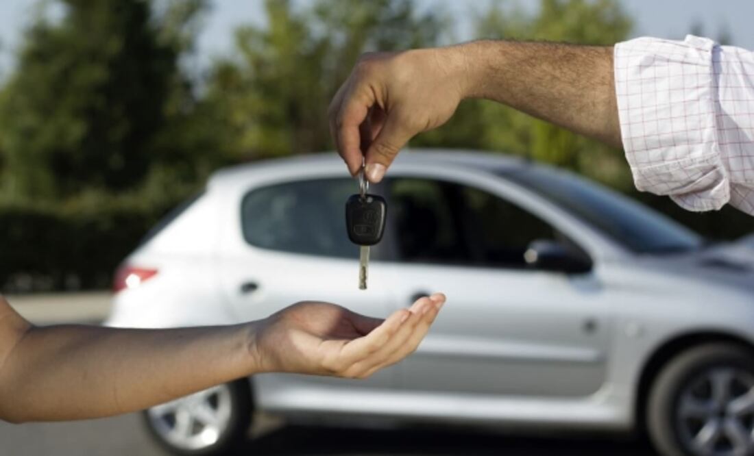 Si vas a comprar un auto de agencia, primero revisa esta información. Foto: Pixabay