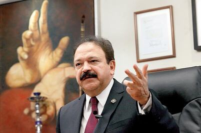 Capitalinos resienten efectos de contaminación en la salud