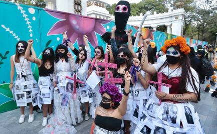 Tradiciones de Día de Muertos que sobrevivieron a la pandemia, aglomeraciones en aumento y la llegada del frío