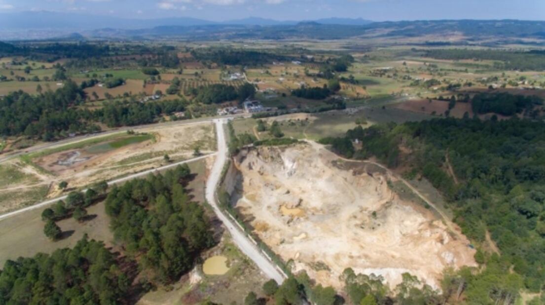 Ejidatarios promueven amparo contra minera en Puebla; contamina agua y campos, acusan