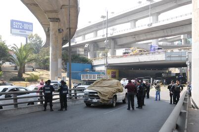 Investigan asesinato en Periférico