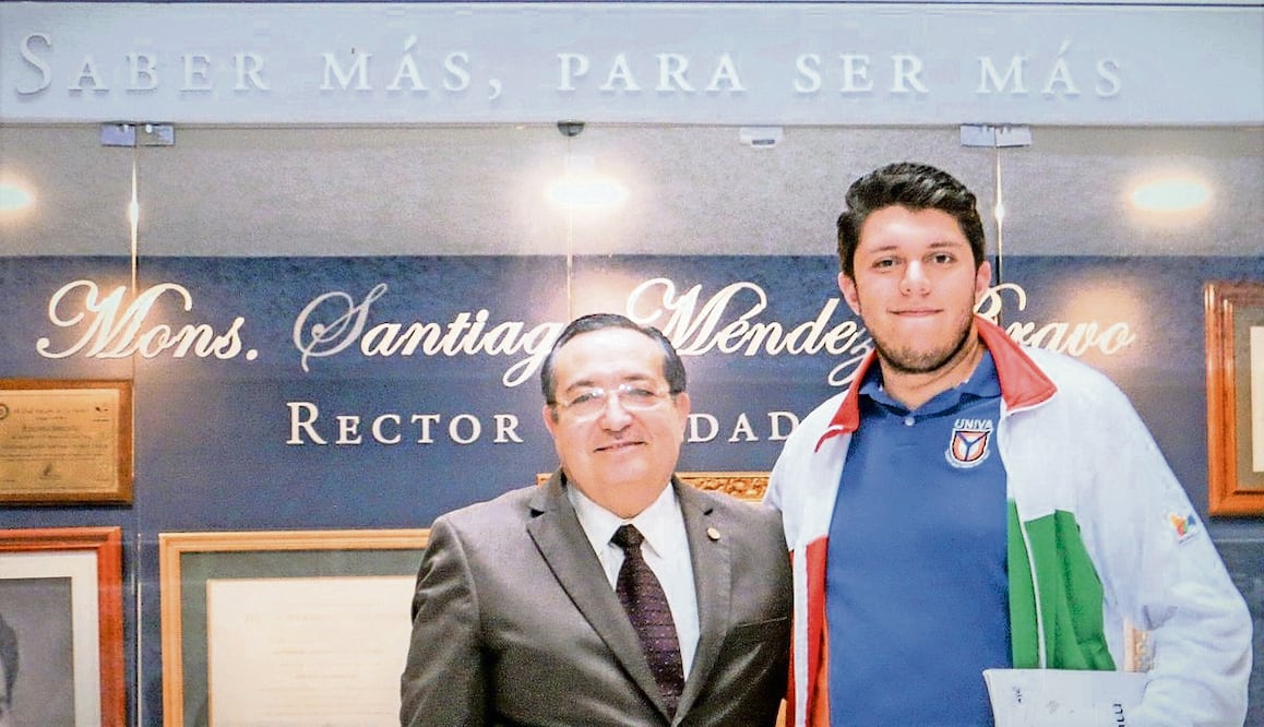 Jorge Orozco (der.) dio el primer cupo tricolor rumbo a los JJOO. Twitter