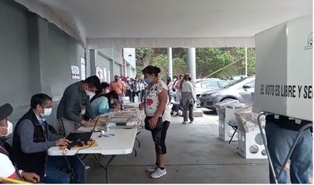 Reportan descontento de ciudadanos en casillas especiales por no poder votar