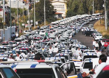 Pega a sitios turísticos megaparo de taxistas