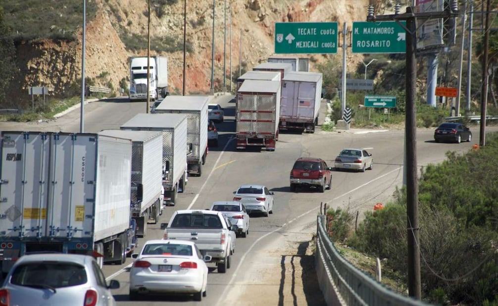 Empresarios reconocen la labor de las autoridades, pero señalan que bloqueos e incendios impactan cadenas productivas y comercio. (22/02/2026). Foto: Aimee Melo / EL UNIVERSAL