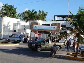 Ataque a fiscalía dejó 4 muertos: gobernador de Quintana Roo