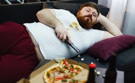 Este es el peor hábito para tu cuerpo, según la Inteligencia Artificial; ¿estás cayendo en él? 