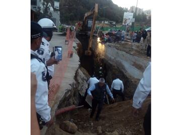 Derrumbe en Huixquilucan deja trabajadores atrapados