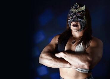 Olympia pide que los aficionados de la lucha libre no hagan comentarios sexualizados; tacha ataques al físico de la mujer