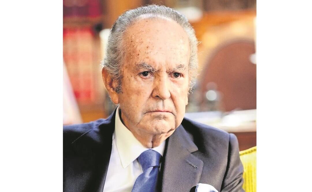 Alberto Baillères recibió en 2015 la Medalla Belisario Domínguez. Foto: Archivo/ EL UNIVERSAL.