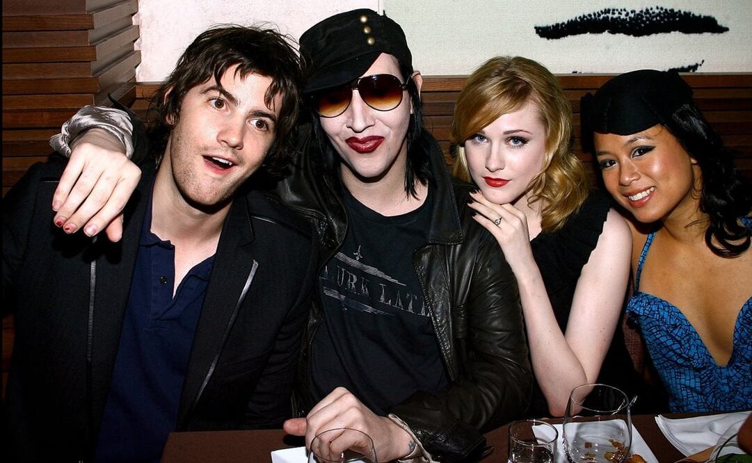 Marilyn Manson y Evan Rachel Wood en el centro de la fotografía. Foto: Archivo 