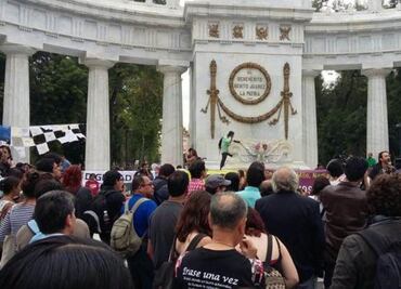 Protest in Mexico City over killing of photojournalist and 4 women