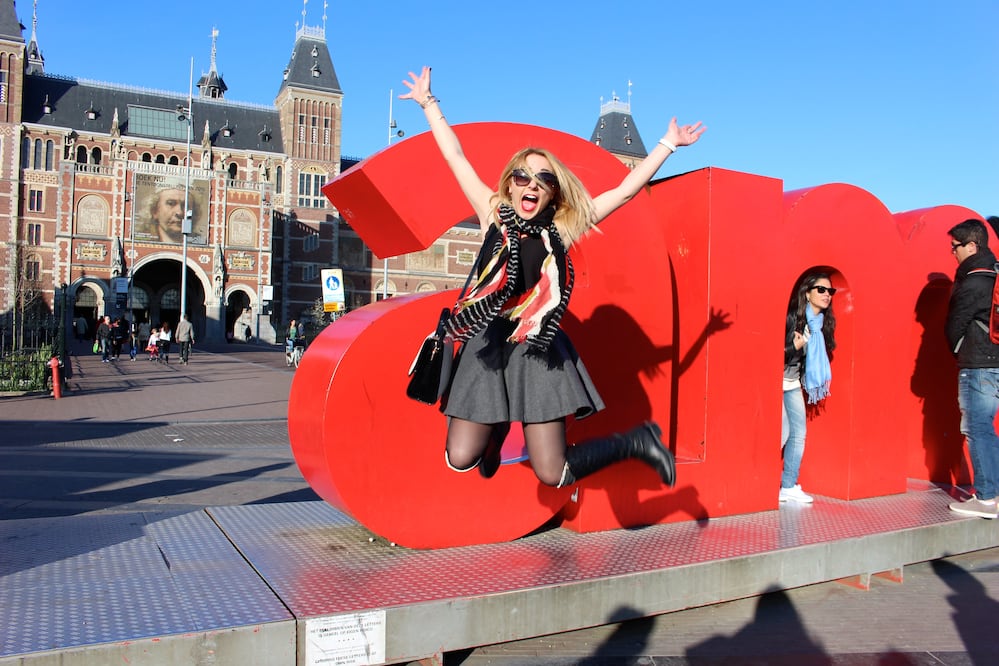 Los habitantes pasan los fines de semana fuera de la ciudad, debido a los turistas que invaden Ámsterdam. (Foto: Flickr/Katharina; http://bit.ly/2jgdQgC)