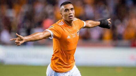 Mauro Manotas está más cerca de Uruguay que de México