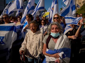 Israel acusa a Hamas de violar el alto al fuego al no devolver nuevos cuerpos de rehenes