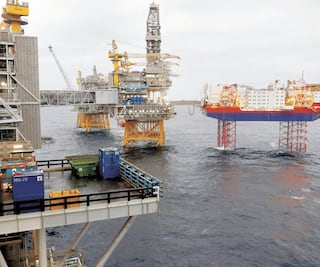 Un barril de agua, más caro que el de petróleo