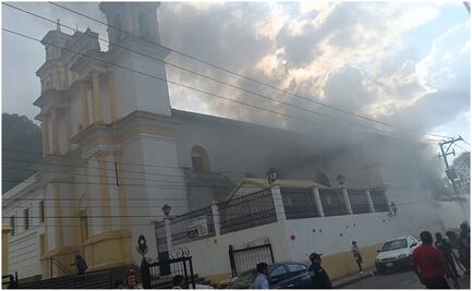 VIDEO Reportan incendio en iglesia de La Merced en San Cristóbal de las Casas, Chiapas; ya fue sofocado