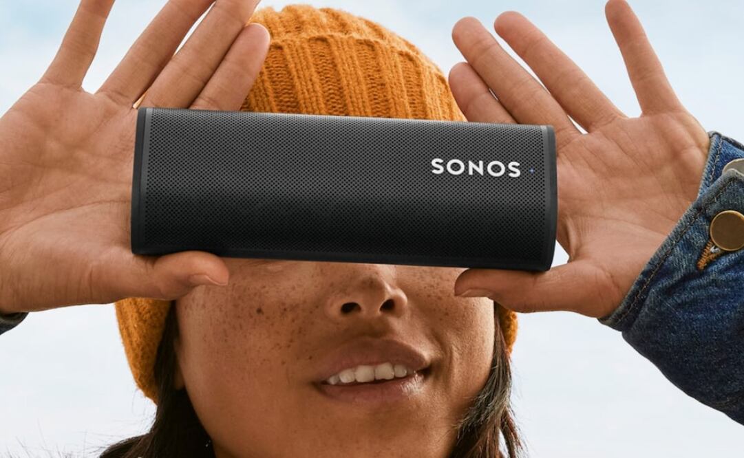 La bocina inteligente es compatible con los asistentes de voz Amazon Alexa y Google Assistant