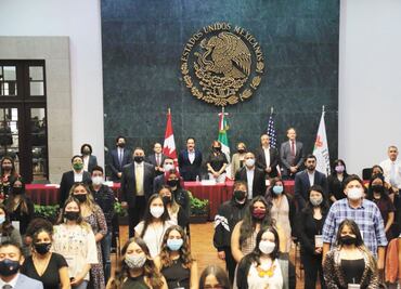 Reconocen aportación de jóvenes voluntarios de Hidalgo