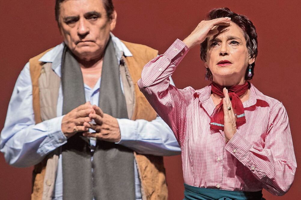 Miguel (Ojeda) hace una obra dedicada a su madre (Medina) (GERMÁN GARCÍA. EL UNIVERSAL)