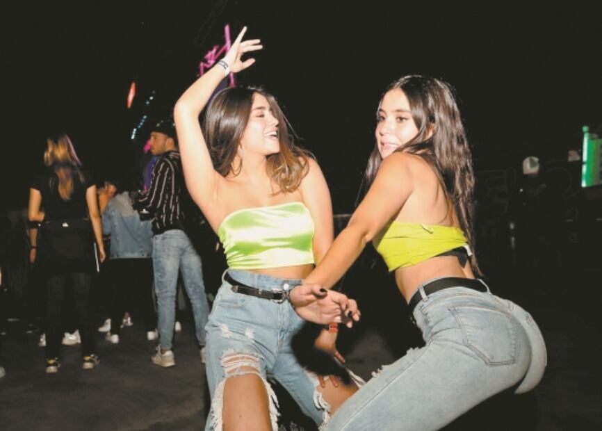 Cuerpos en éxtasis en el Flow Fest