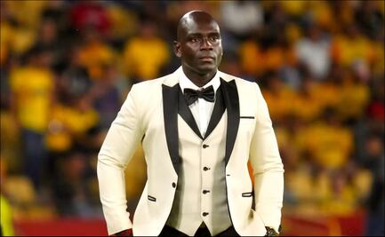 Segundo Castillo explicó por qué decide vestirse de gala en los partidos; "Tengo que estar a la altura"