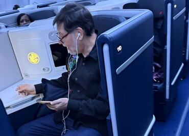 Fernández Noroña defiende su viaje a Francia; lanza reto a quienes lo critican