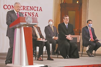 Desaparece outsourcing del gobierno federal: AMLO