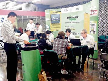 Condusef: tres bancos, con mayoría de quejas