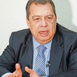 Cita FGR a declarar a políticos de Guerrero por caso Ayotzinapa