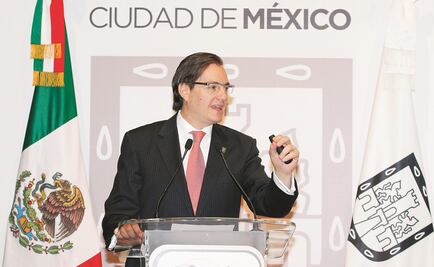 Banxico asusta para no subir salario mínimo: Chertorivski