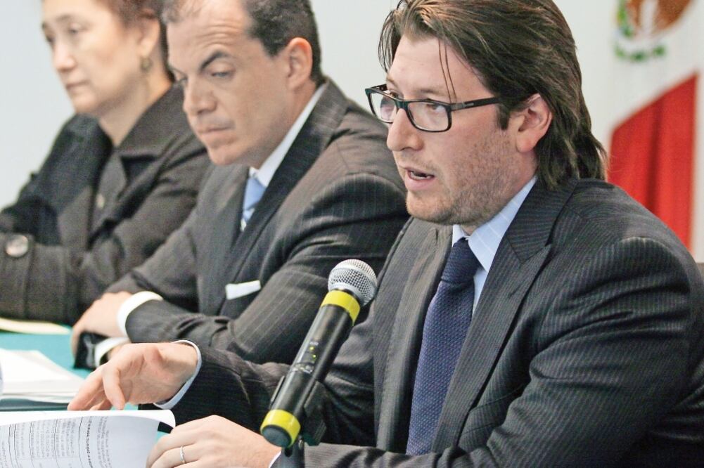 Enrique Perret, ministro de ProMéxico para EU (en primer plano), dijo que tras la incertidumbre ahora se observa mayor confianza en el entorno (ARCHIVO EL UNIVERSAL)