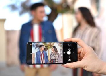 Alcatel 5V con cámara dual y pantalla sin bordes