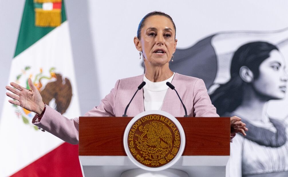 La presidenta Claudia Sheinbaum dijo que no van a permitir ninguna colusión con ningún funcionario e informó que 5 o 6 funcionarios de Birmex, entre ellos el director general, fueron separados de su cargo, después de que la Secretaría Anticorrupción y Buen Gobierno declaró nulo el proceso de licitación de medicamentos al detectar sobreprecio. Foto Hugo Salvador/EL UNIVERSAL