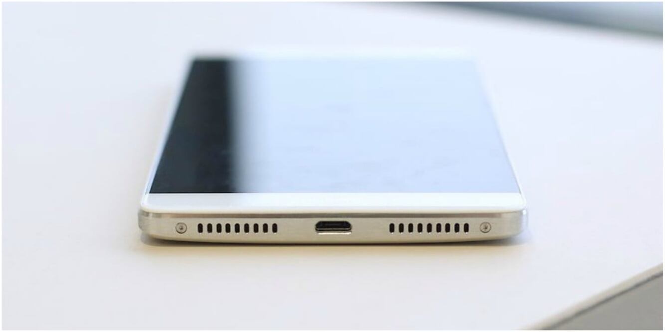 Como consecuencia, Huawei controla un 8.9% del mercado de smartphones, contra el 7.3% en 2015