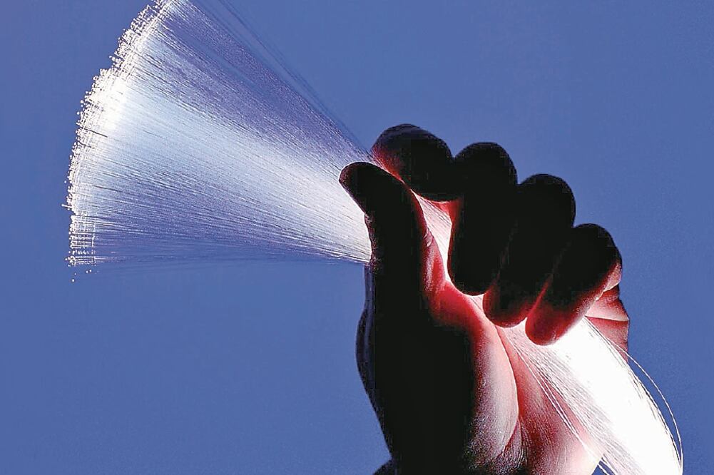 Telecomm recibirá 3 pares de hilos de fibra óptica de CFE: un par para la Red Compartida y dos para la Red Troncal (Especial)