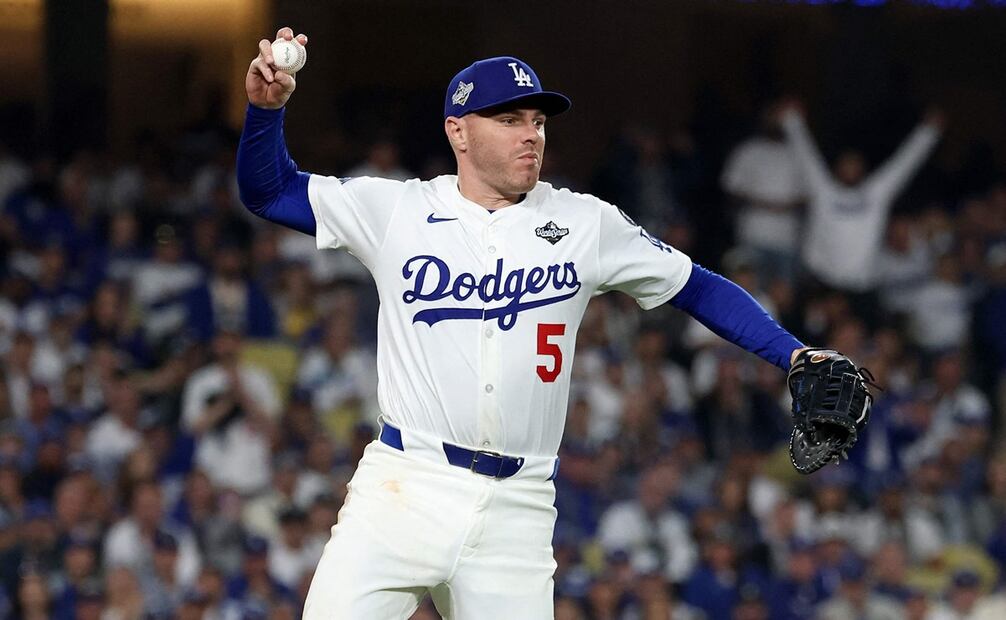 Freeman se viste de héroe en cardíaca victoria de Dodgers sobre Blue Jays en Juego 3 de la Serie Mundial / Foto: AFP