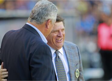 Víctor Manuel Vucetich y Miguel Herrera, con muchos problemas en el Guardianes 2020