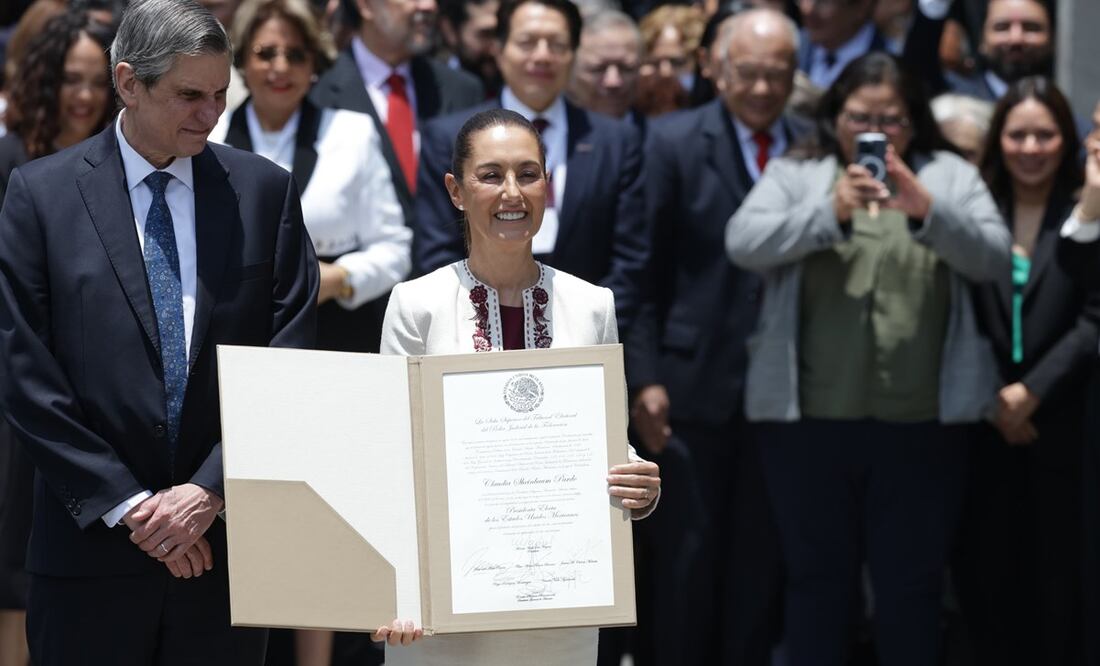 Claudia Sheinbaum tras recibir constancia que la acredita como presidenta electa. Foto: archivo Gabriel Pano/EL UNIVERSAL