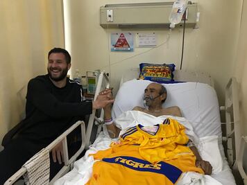 André-Pierre Gignac cumple el sueño de un aficionado con cáncer 