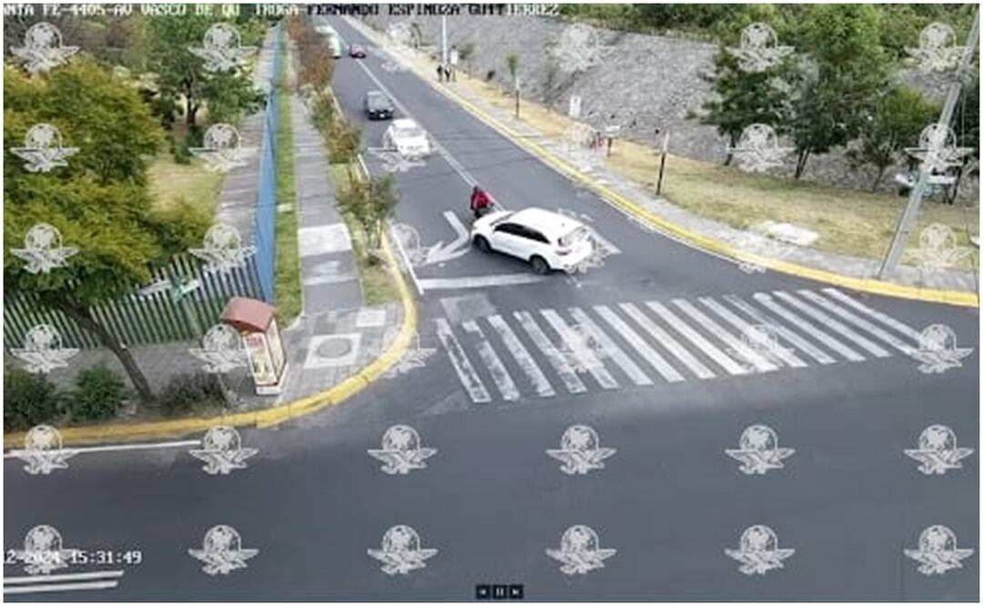 Cámaras de seguridad captaron el momento en que la conductora, Gabriela "N", embistió al repartidor Daniel Tadeo en calles de Santa Fe (13/12/2024). Foto: Captura de video