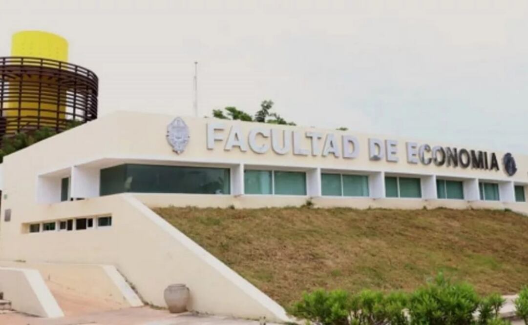 Alumnos de economía de la Universidad Autónoma de Yucatán se quedan sin graduación por fraude (02/12/2024). Foto: Especial