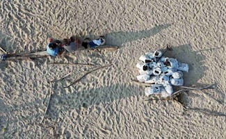 Pemex admite que fuga en ducto causó derrame; funcionarios ocultaron información y fueron cesados