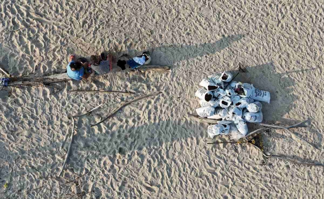 Derrame de petróleo en el Golfo de México. (16/04/26) Foto: Diego Prado/ EL UNIVERSAL