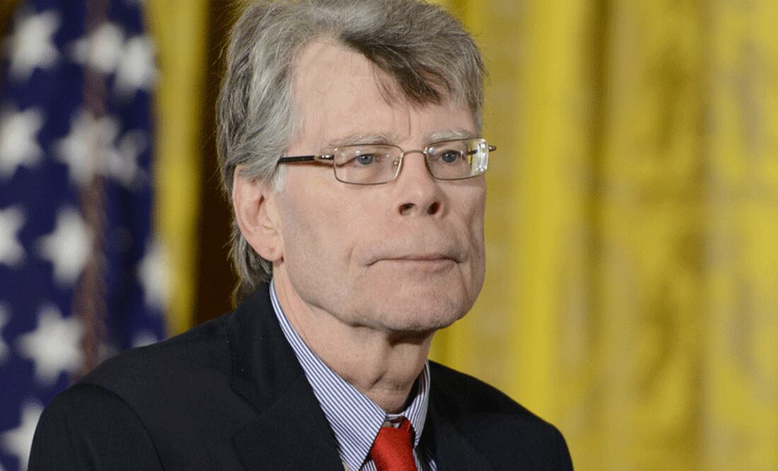 El autor estadounidense de "best sellers" de horror señaló sus preocupaciones con las noticias falsas y temas de privacidad como las razones para abandonar la red social