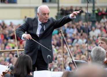 Filarmónica de Berlín nombra director honorífico a Barenboim