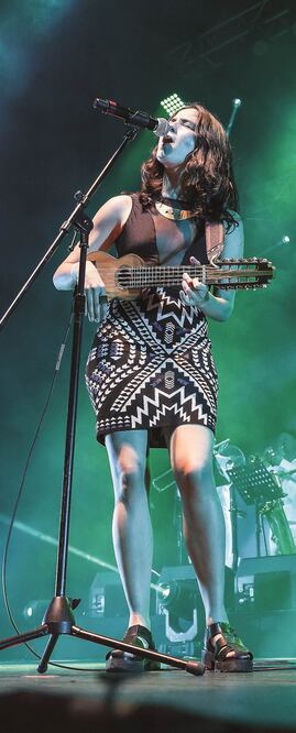 Sariñana tocó un ukulele. (CORTESÍA)